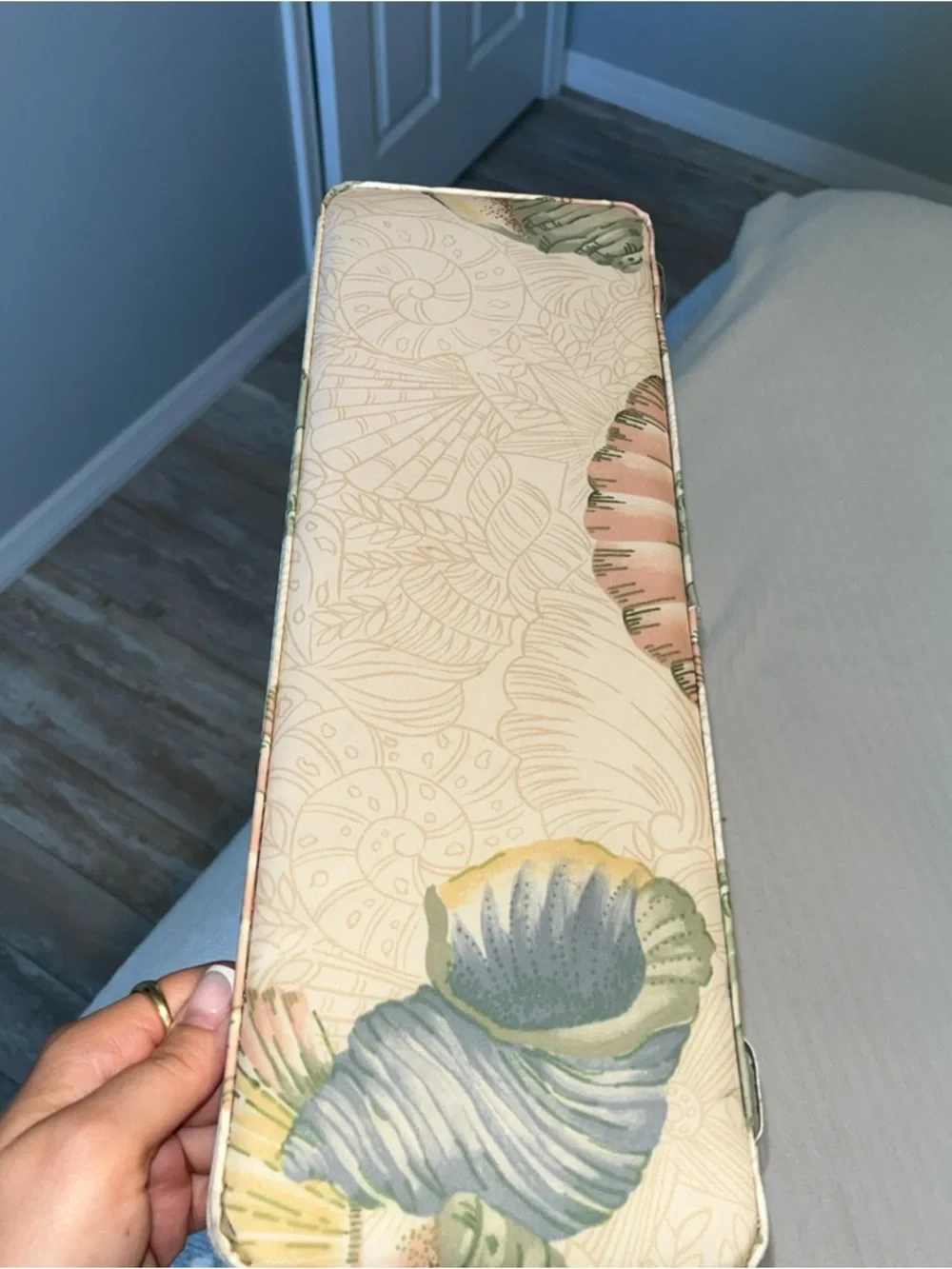 Seashell Pattern Mini Shelf - Pastel Pink, Blue & Green